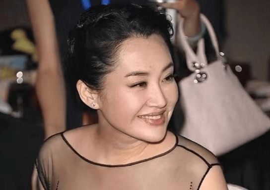晴、俞飞鸿卸妆后确定是同一个人吗？麻将胡了试玩看看赵雅芝卸妆后再看许(图5)
