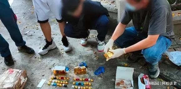 死刑的！特朗普举着孩子照片对哭泣的母亲承诺PG电子麻将胡了2模拟器我相信中国会执行(图13)